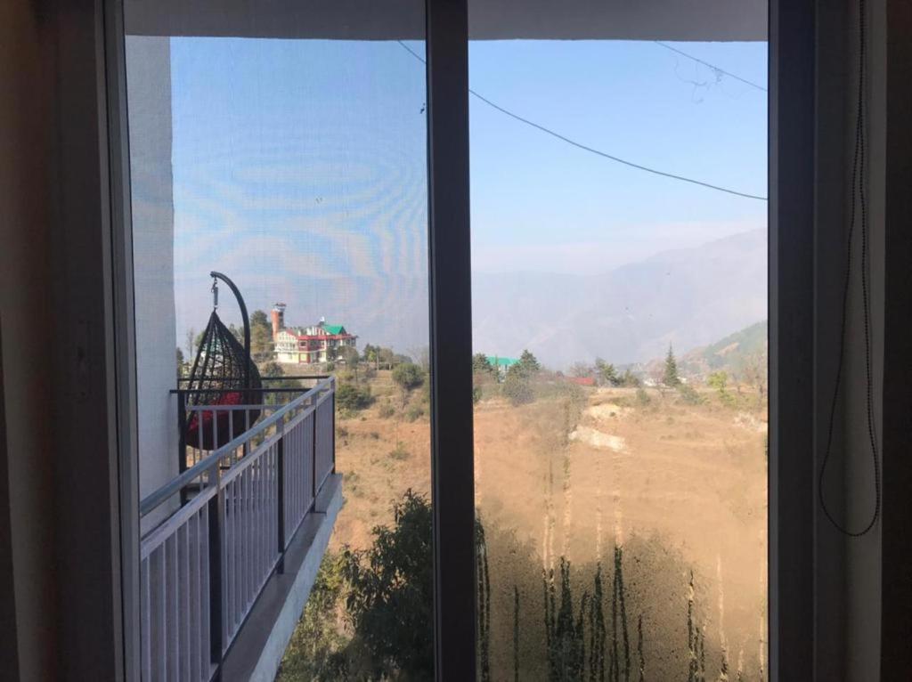 Icebergs Mussoorie - A Boutique Stay And 24 Hrs Roof Top Cafe Eksteriør bilde