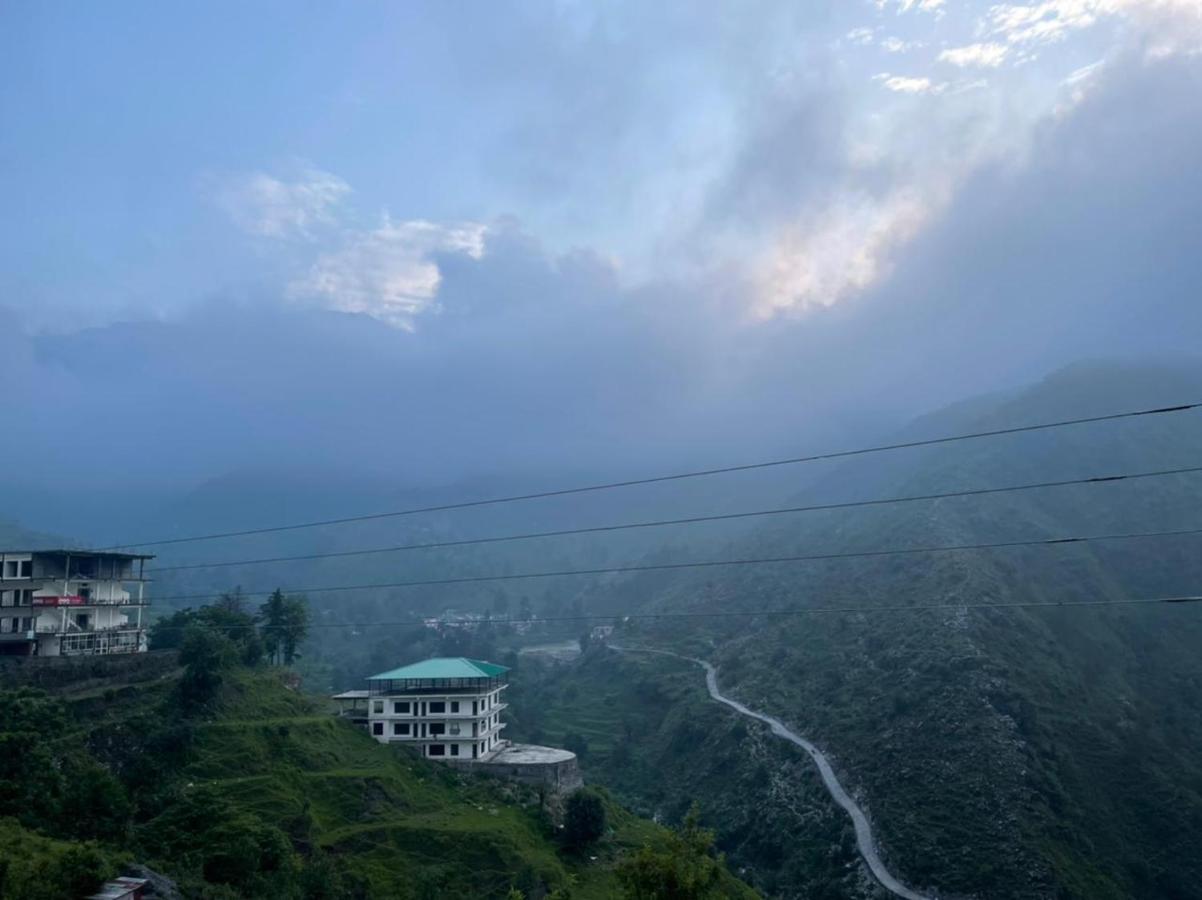 Icebergs Mussoorie - A Boutique Stay And 24 Hrs Roof Top Cafe Eksteriør bilde