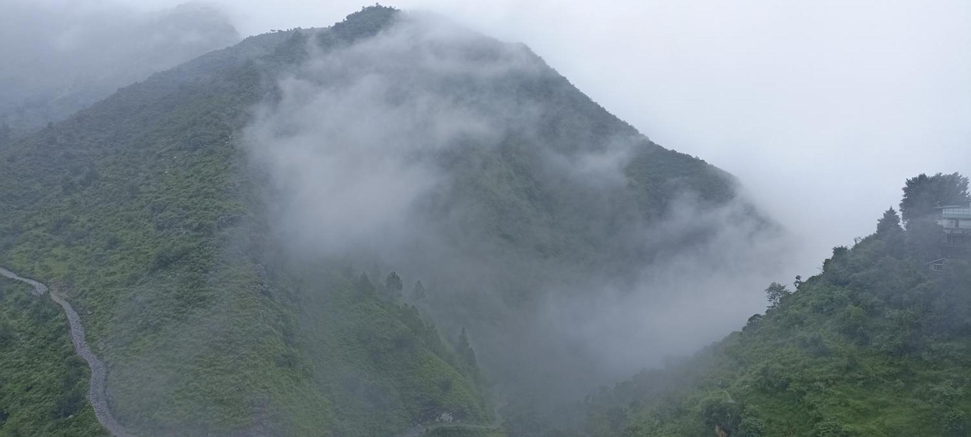 Icebergs Mussoorie - A Boutique Stay And 24 Hrs Roof Top Cafe Eksteriør bilde