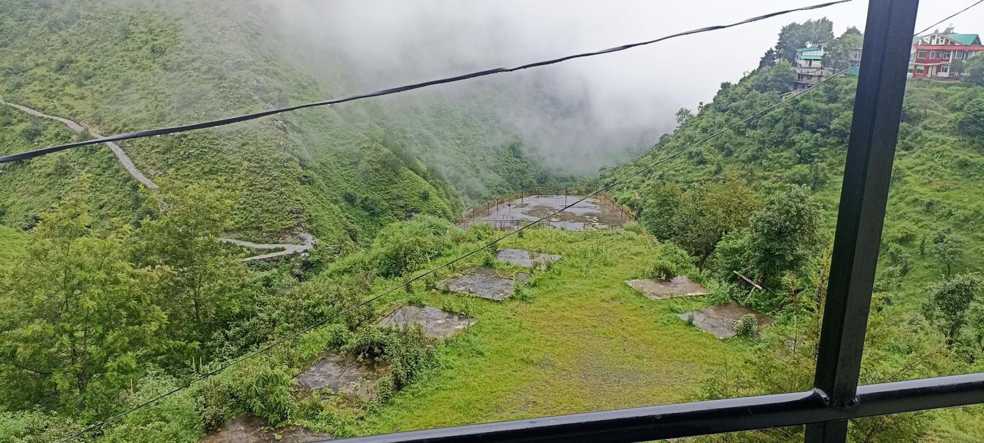 Icebergs Mussoorie - A Boutique Stay And 24 Hrs Roof Top Cafe Eksteriør bilde