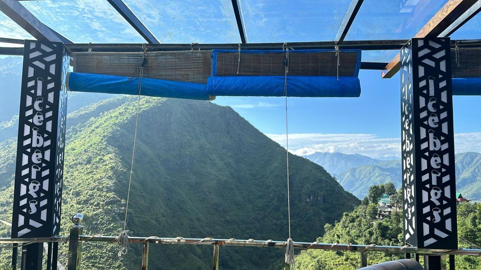 Icebergs Mussoorie - A Boutique Stay And 24 Hrs Roof Top Cafe Eksteriør bilde